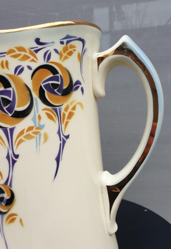 Art deco toilet broc model turban