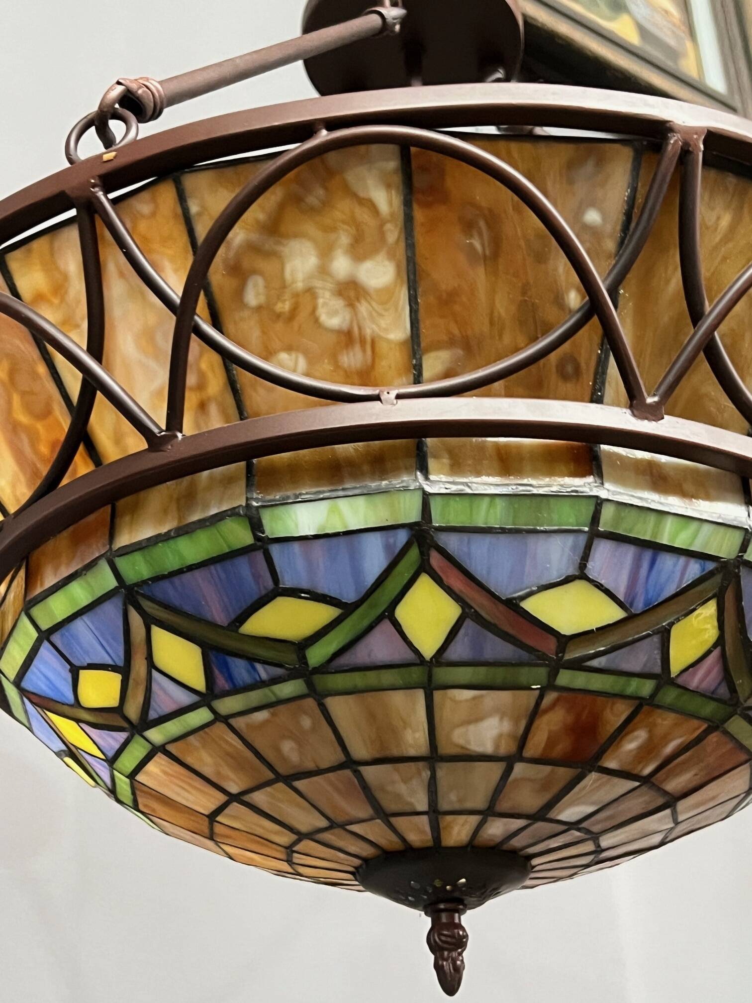 Large Tiffany lamp.
