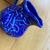 Blue barbotine cream jug Onnaing