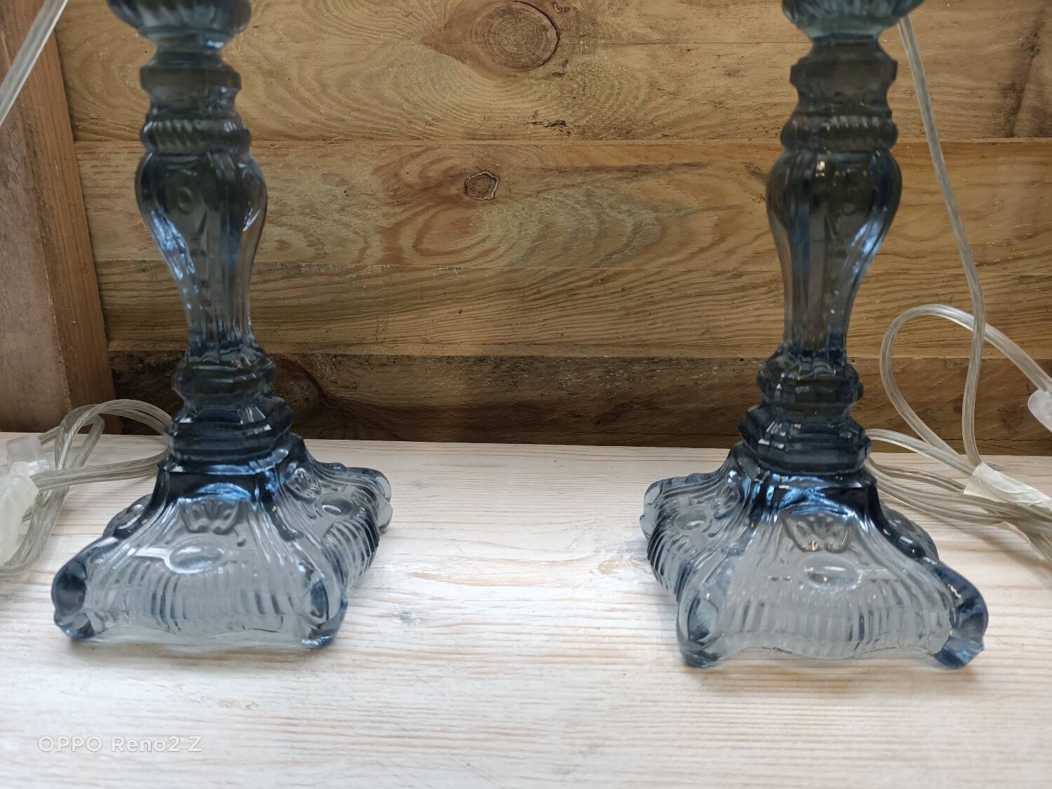 Paire de lampes en verre bleuté