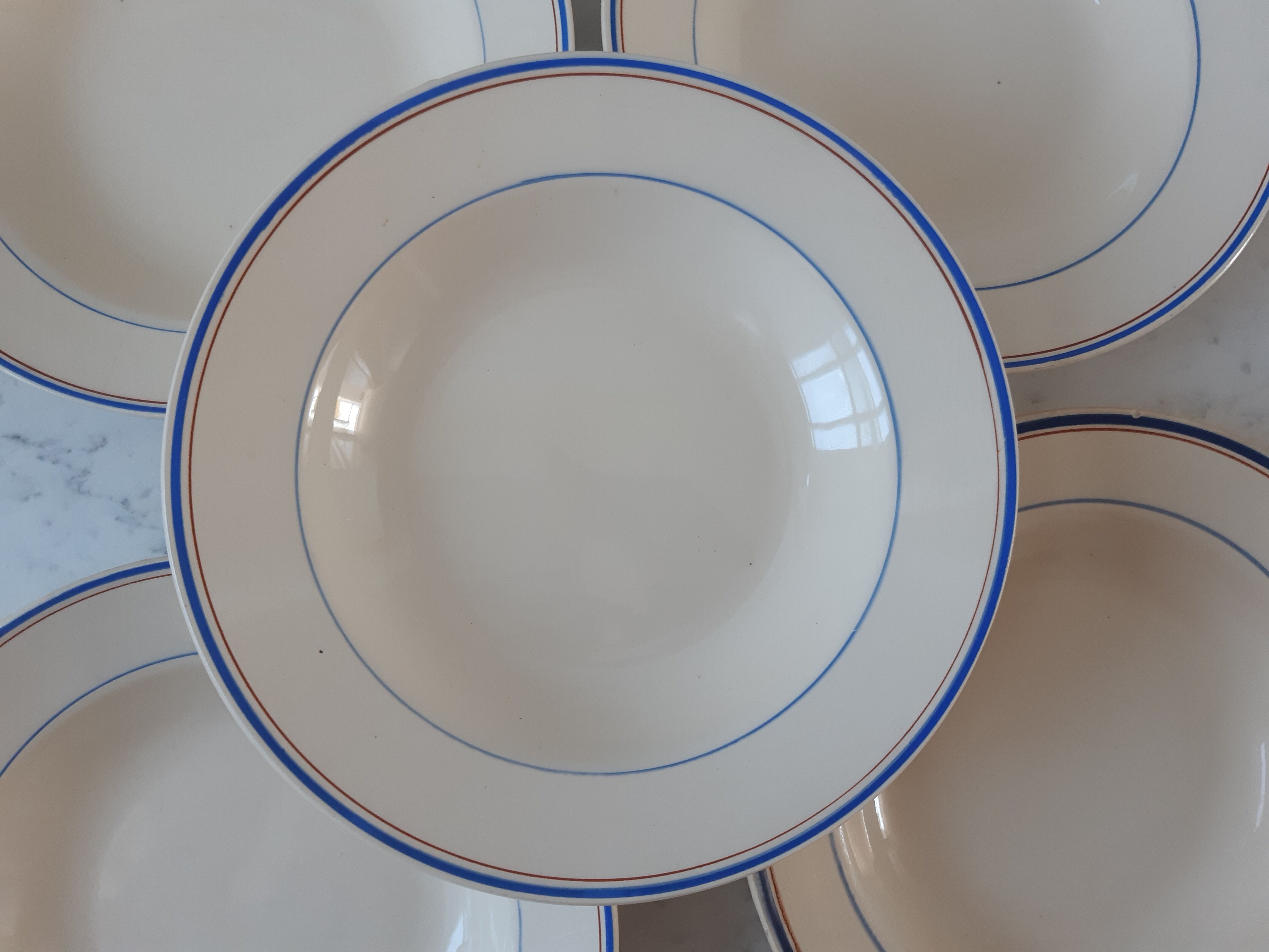 Set of 5 hollow plates Moulin des Loups