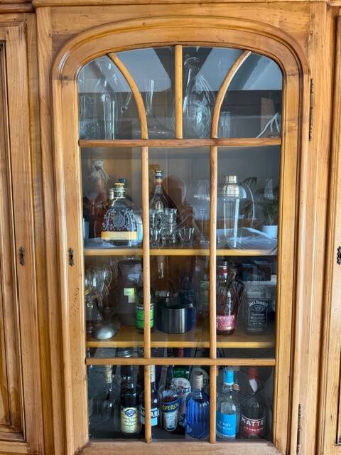 Library in solid cherry wood – back in native wood