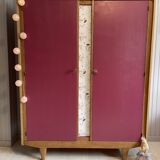 Armoire pieds compas