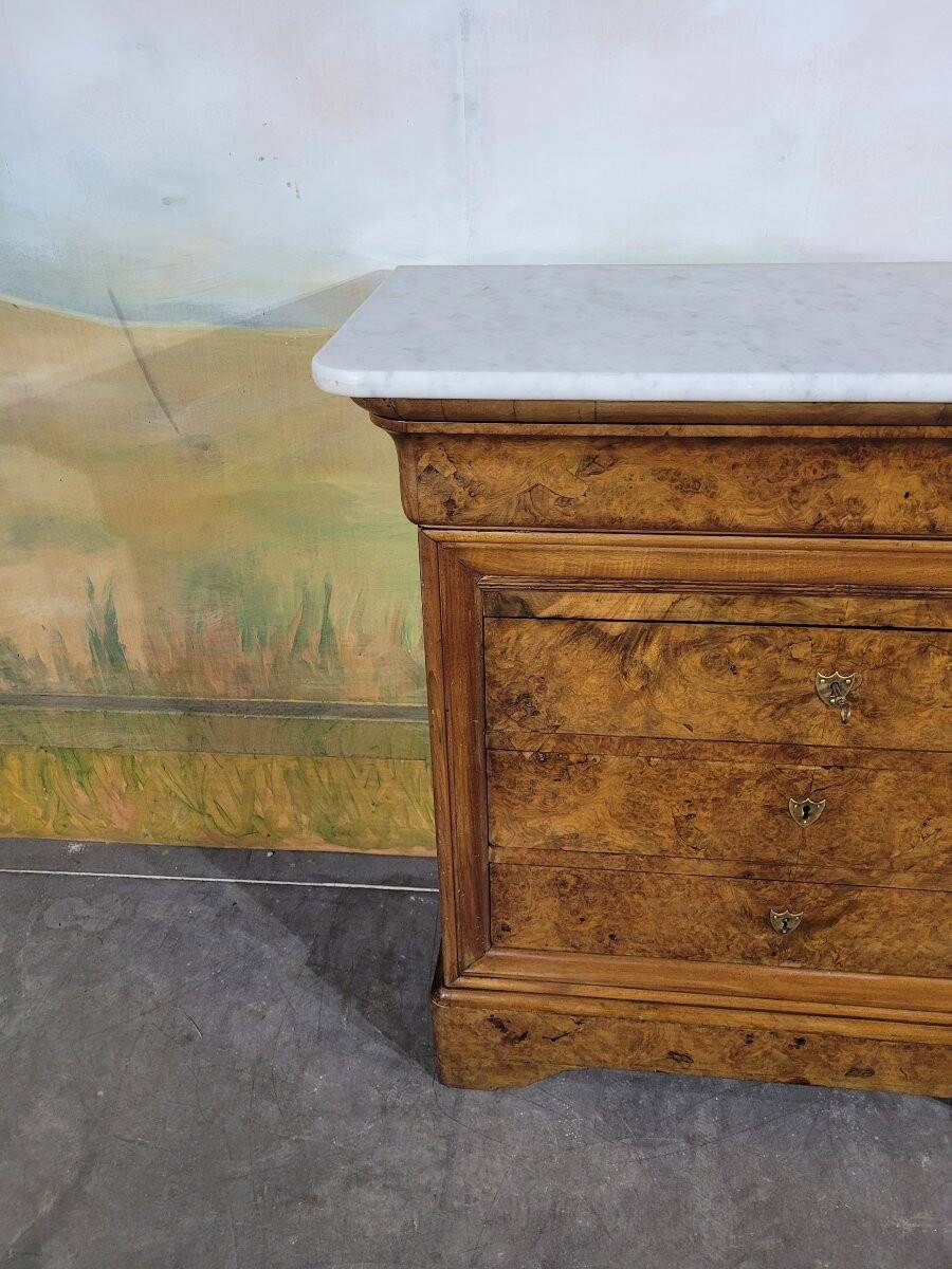 Petite commode époque Louis Philippe en noyer