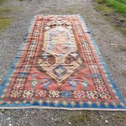 Hand Knotted Persian Rug