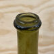 Bouteille en verre verte ancienne Wabi Sabi