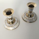 Set of 2 mother-of-pearl candlesticks and brass