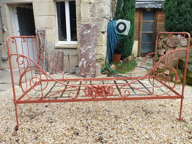 Lit banquette en fer forgé XIXe siècle 190cm x80cm