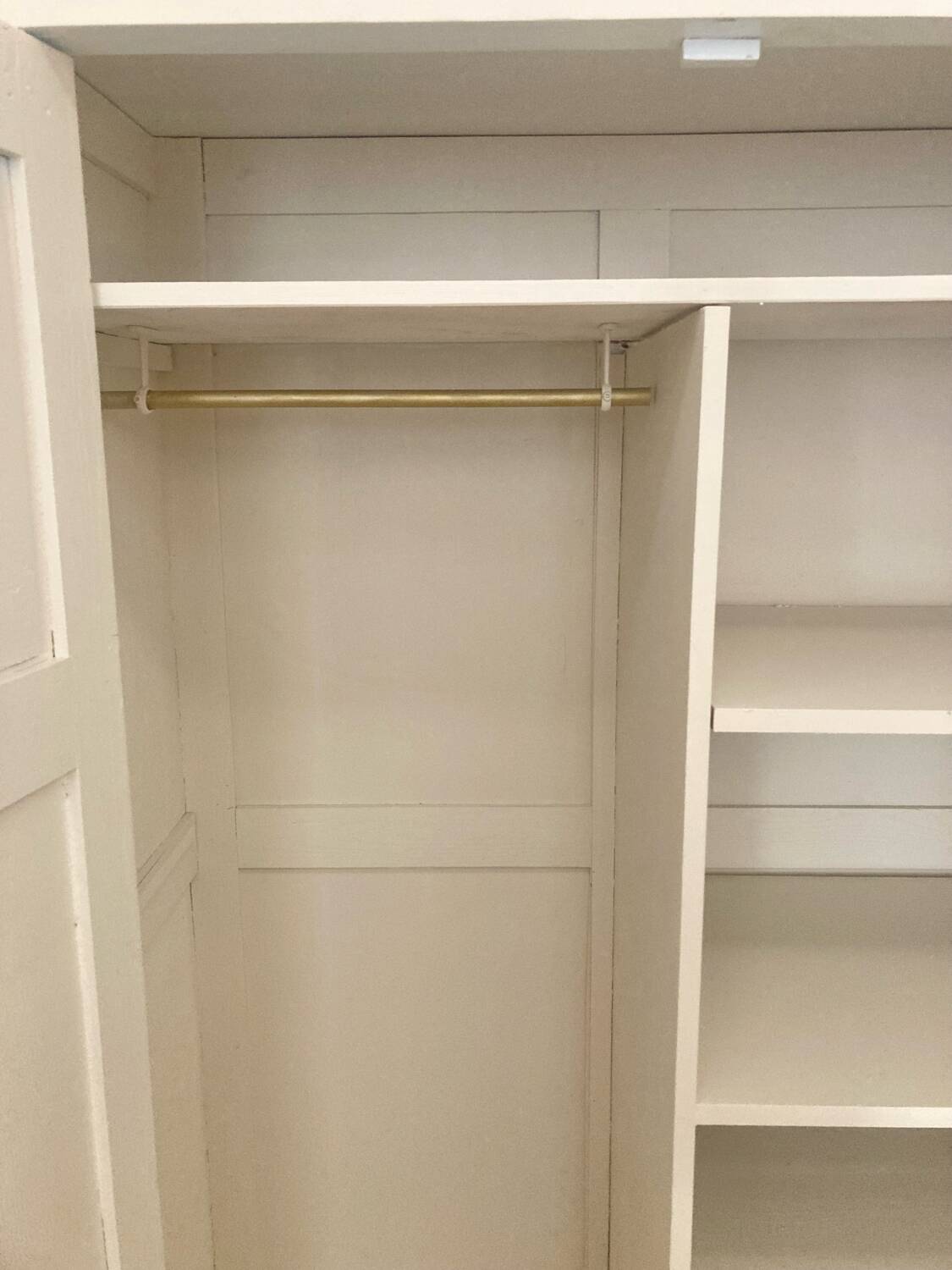 Parisian wardrobe + hanging rail