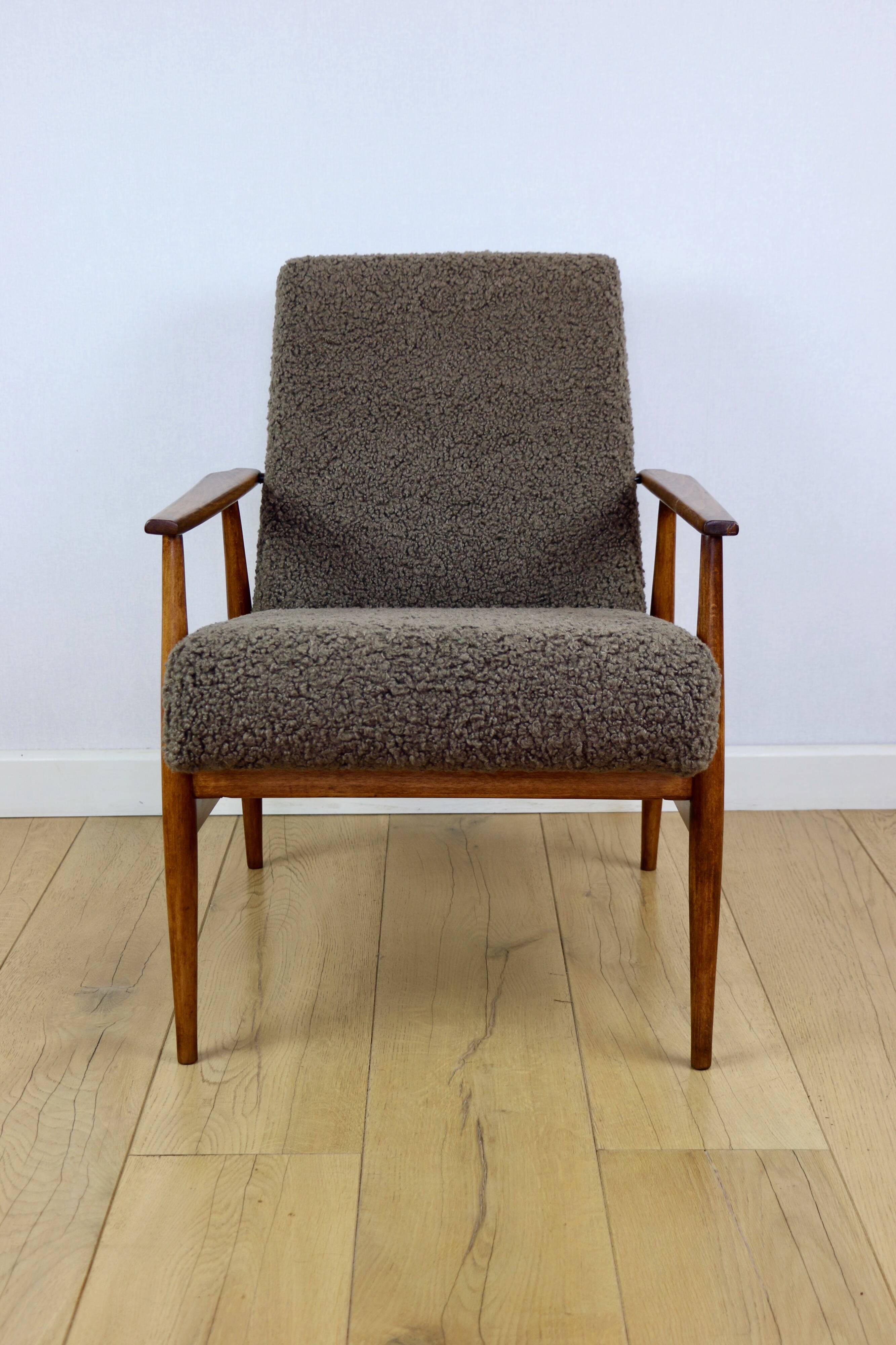 Armchair 'Lis', 1970s brown chocolate brown boucle design by Henryk Lis - 2 pieces available