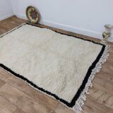 Handcrafted Moroccan Berber Rug 195 X 138 CM