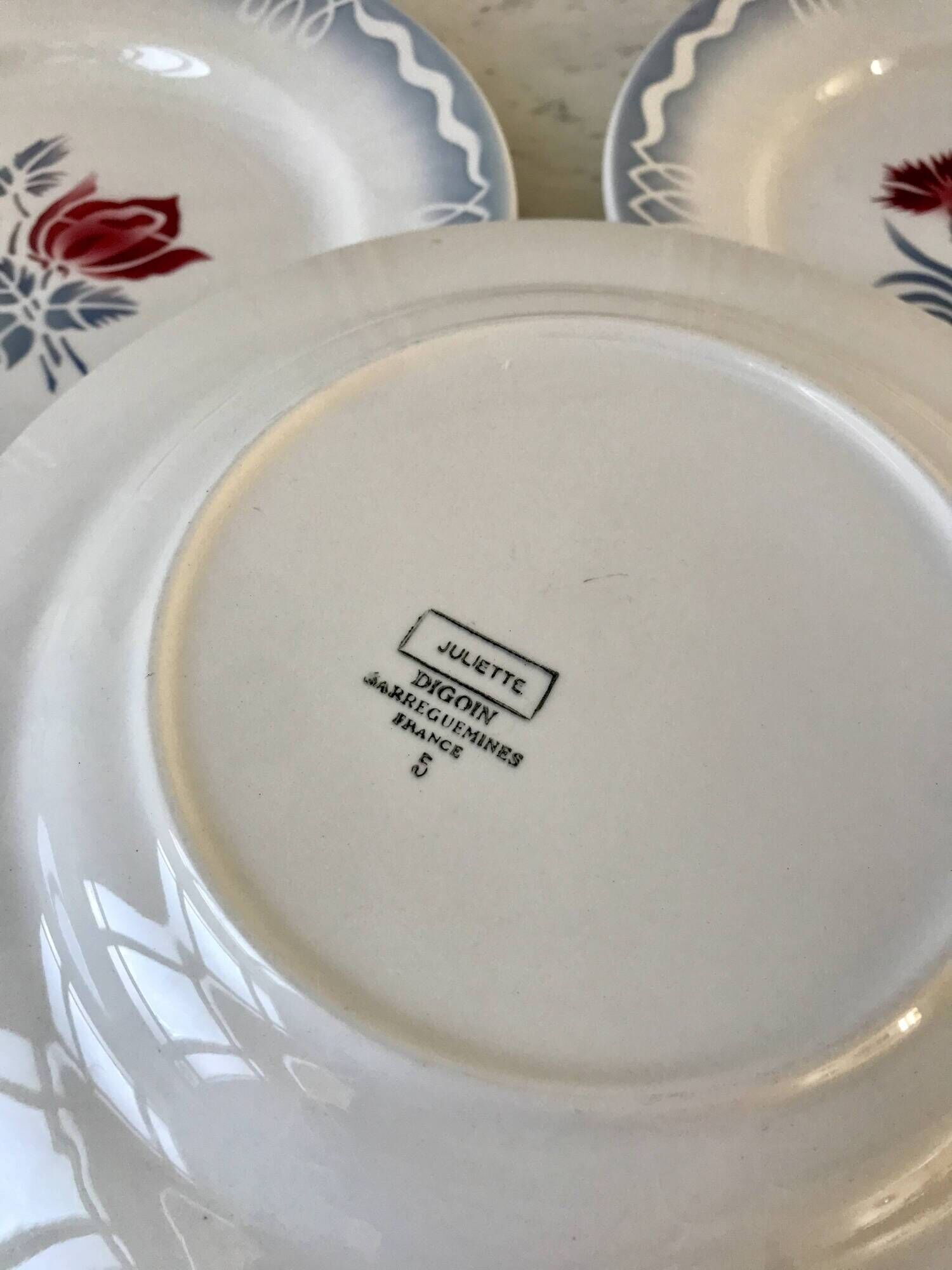 set of 5 Digoin Sarreguemines flat plates model Juliette / Nina Rosa 50s