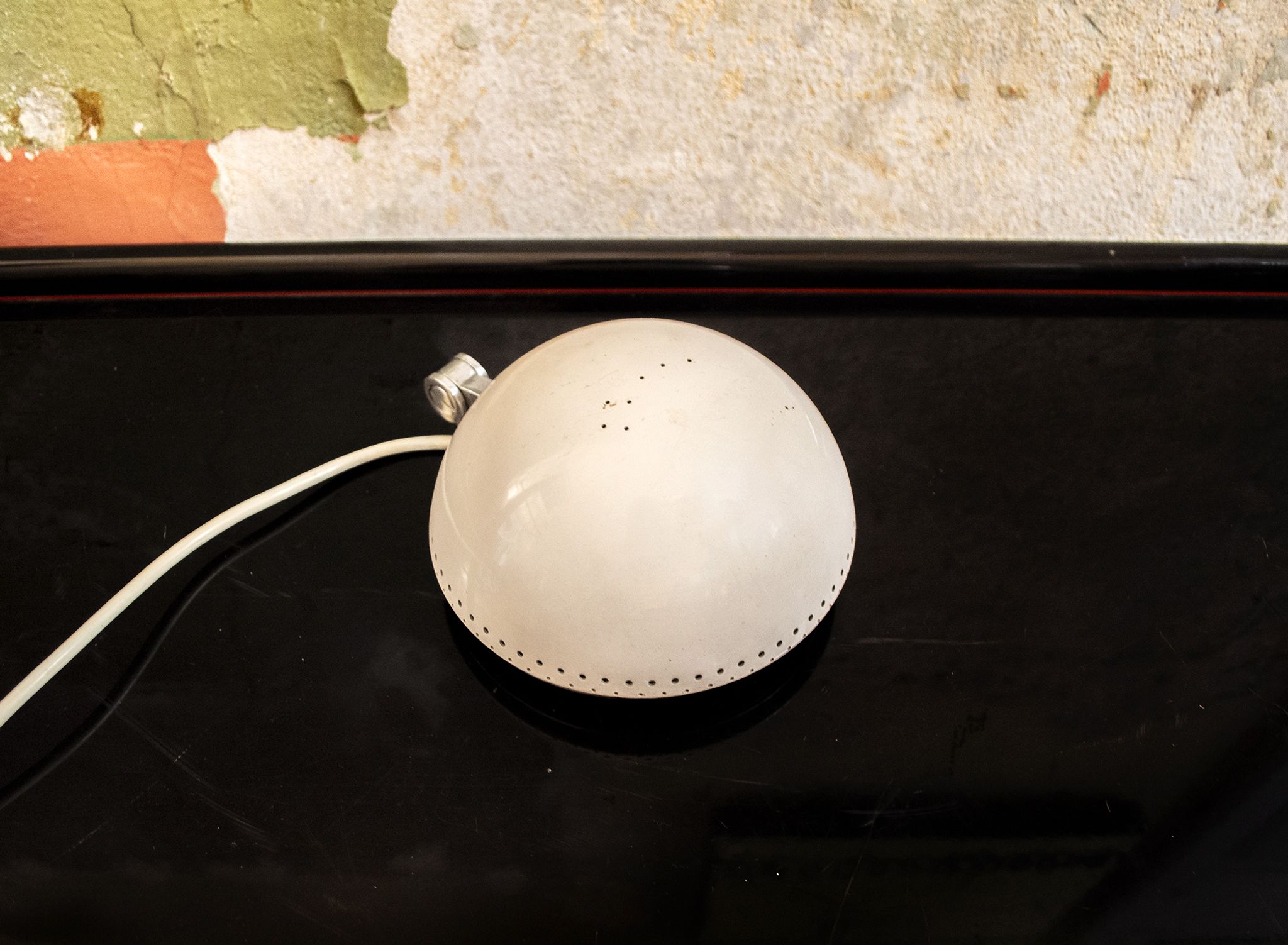 Lampe de table Orsa Minore perforée par Stilux Italia 70s