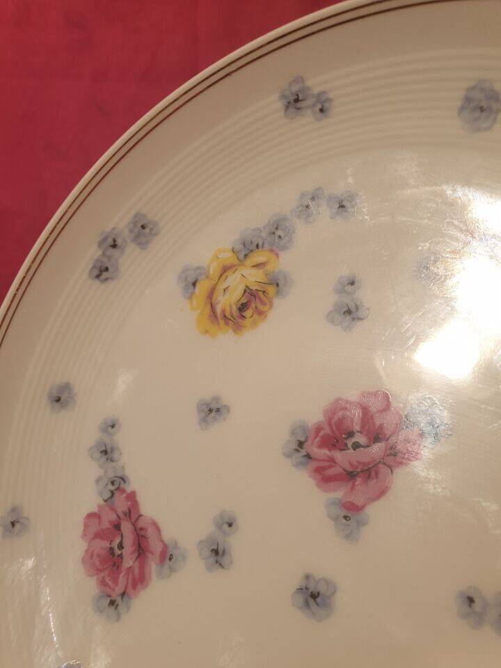 Limoges porcelain Charles Ahrenfeldt Pair of compote bowls with floral decoration