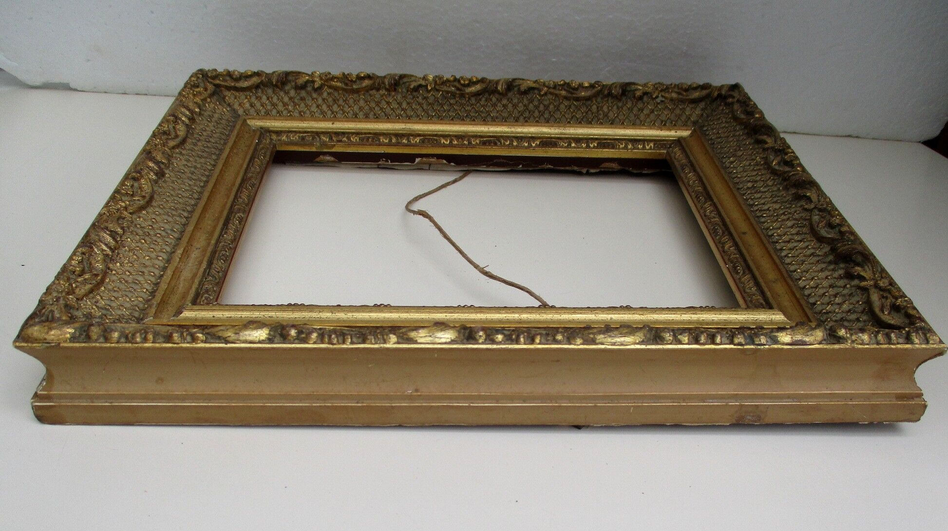 Vintage gilded wood frame for subject 134 x 182
