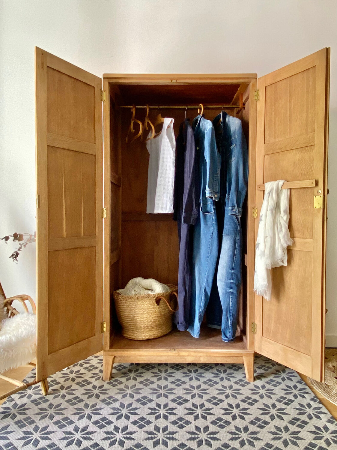 Vintage English wardrobe Shapland and Petter 1950 - 1960