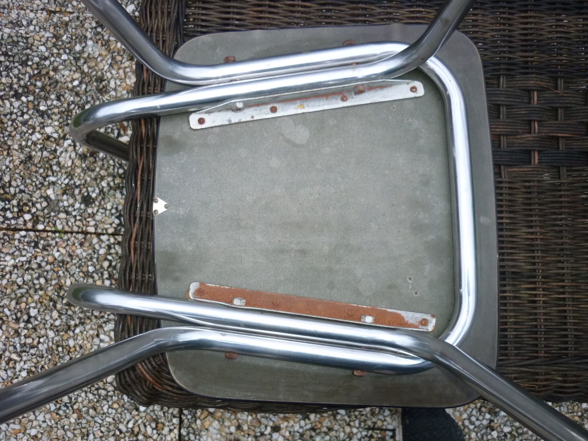 Red-brown marbled formica chair