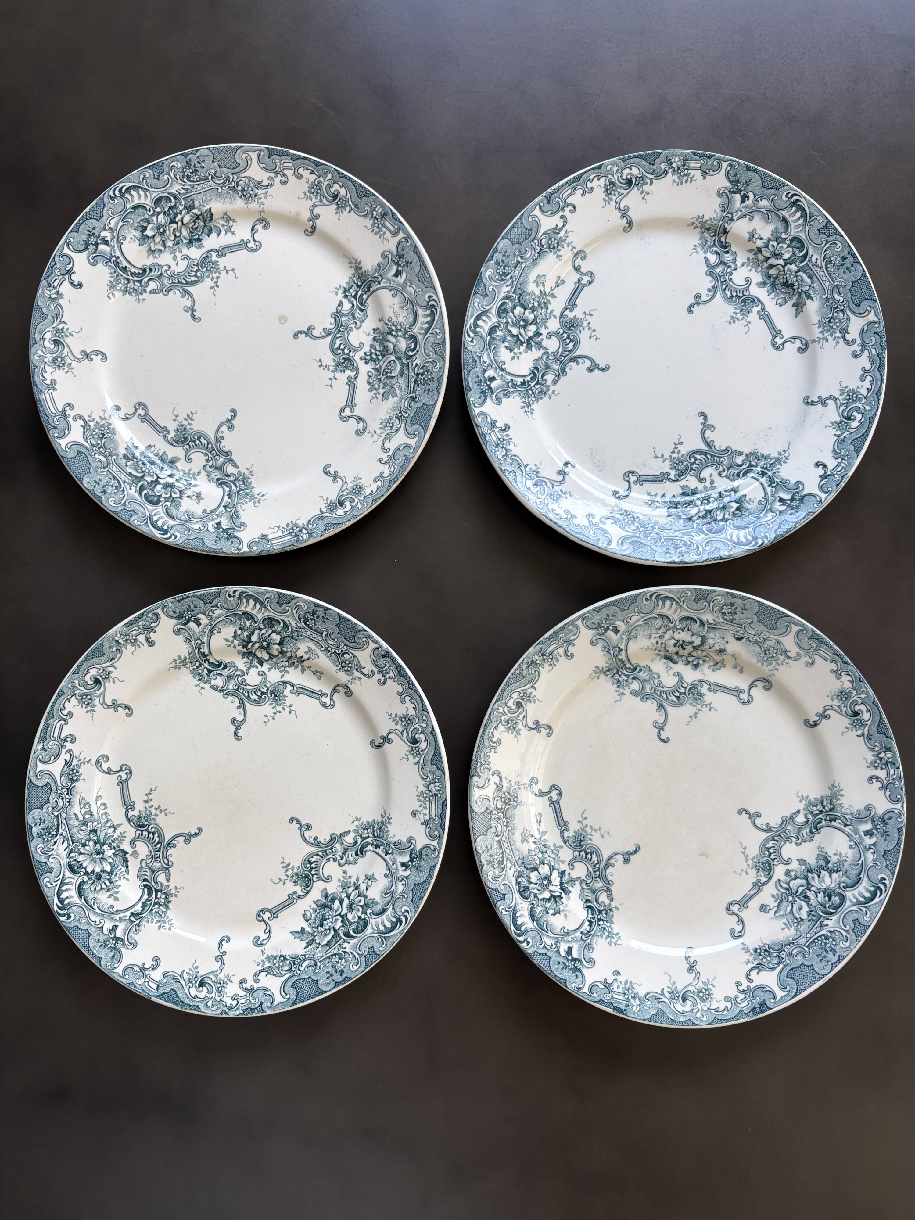 4 Boch 1900 dinner plates