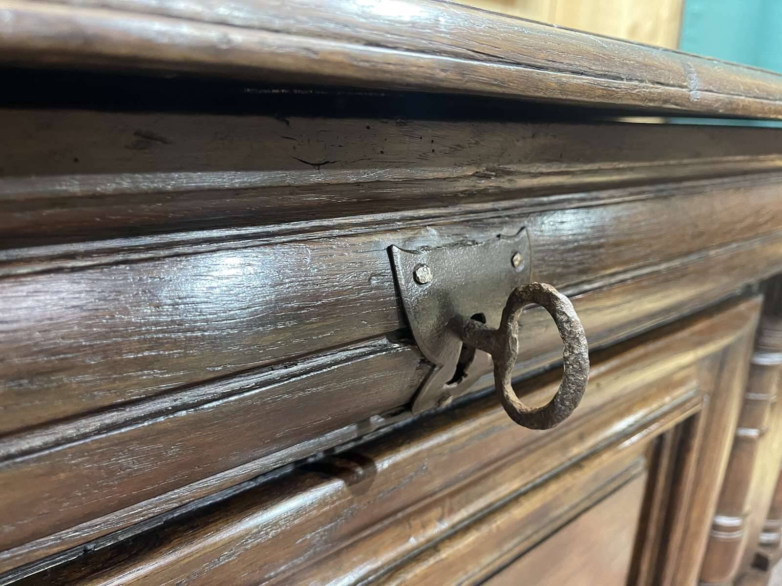Large 18th century oak chest