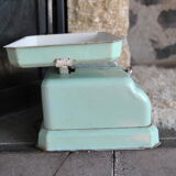 Household scale in water green metal Perca 50s