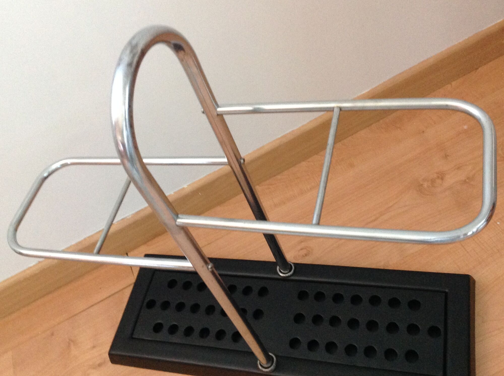 Chrome plated metal umbrella holder and black base 60/70 years