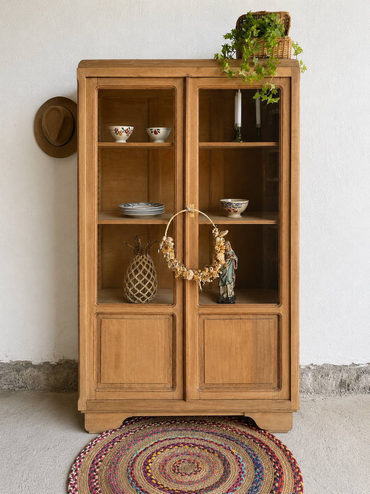 Glass cabinet