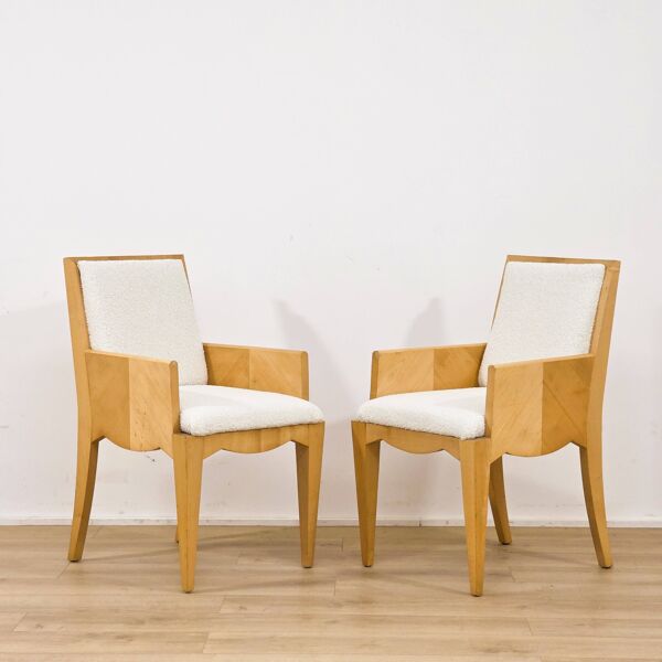 Ensemble de cinq chaises / fauteuils anciens en bois