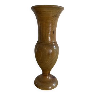Vase en bois tourné