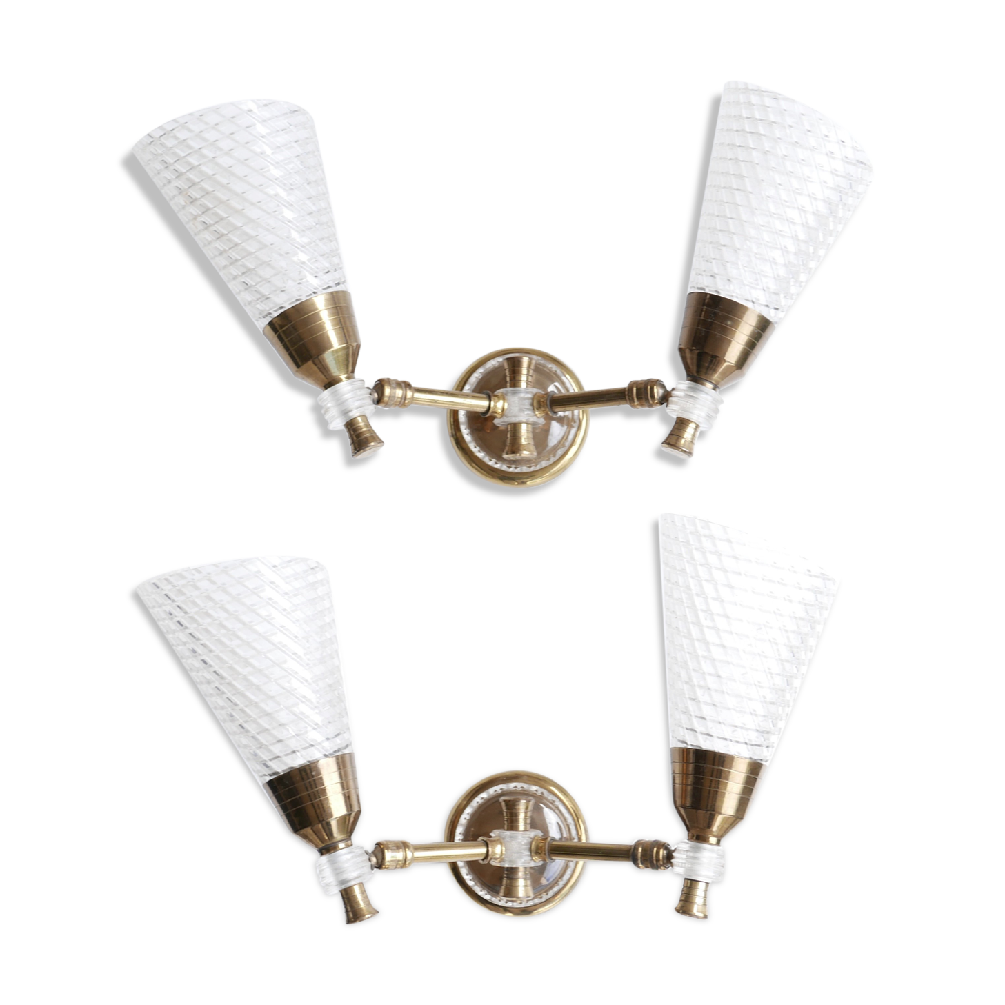 Pair of wall sconces in gold metal and plexiglass, 50 years