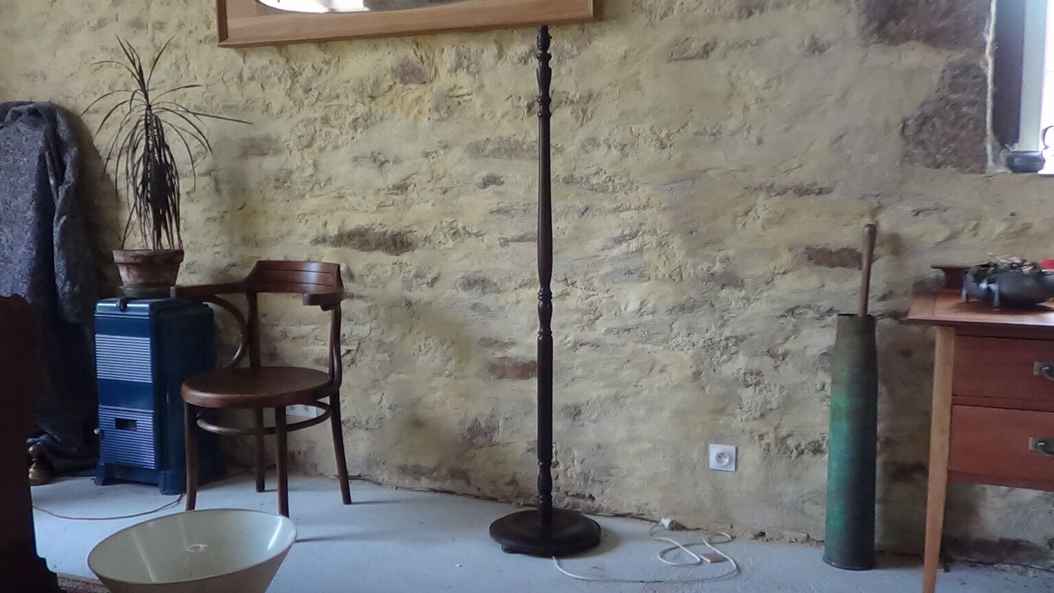 Floor lamp