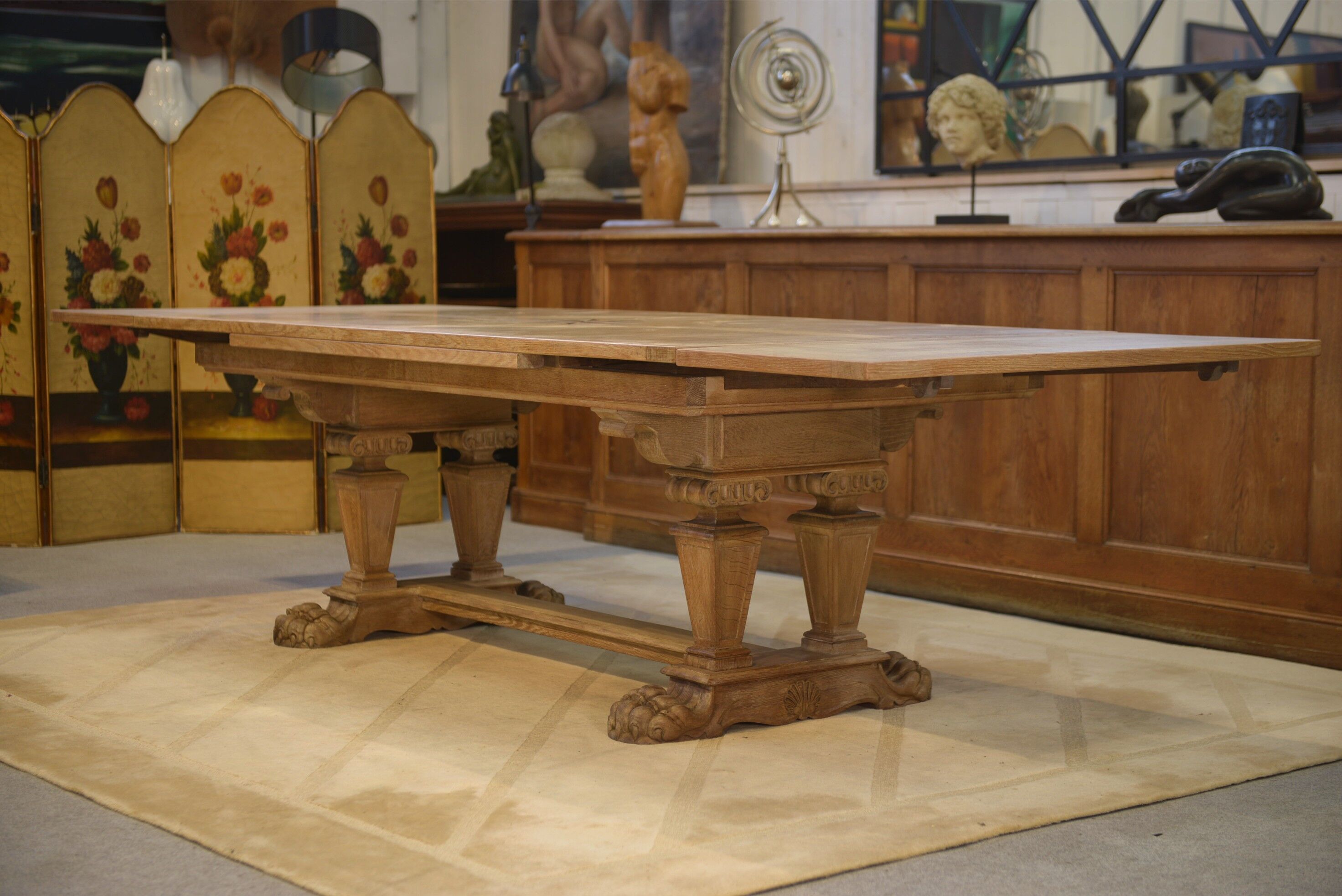 Large sculptural oak table from the 1950s.