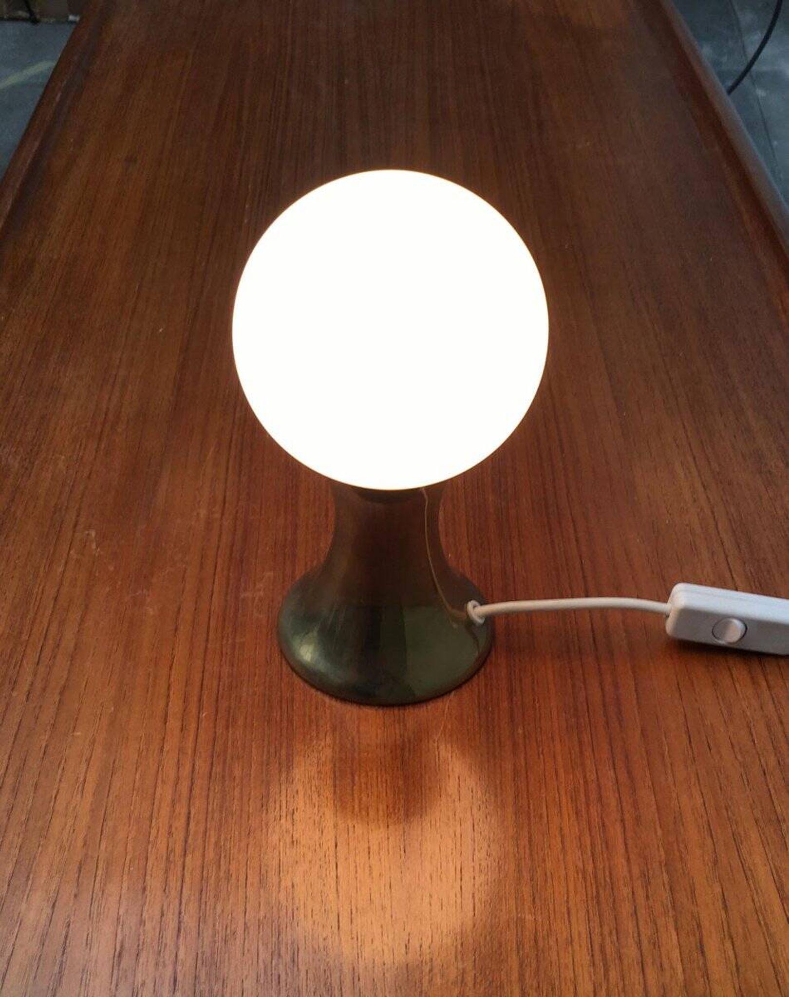Lampe de table milieu du siècle