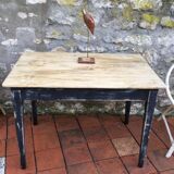 Black patinee farm table