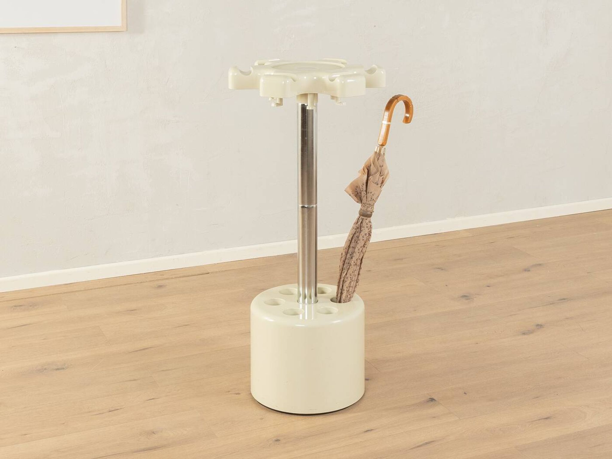 Porte-manteau Space Age « VIP » par Pablett