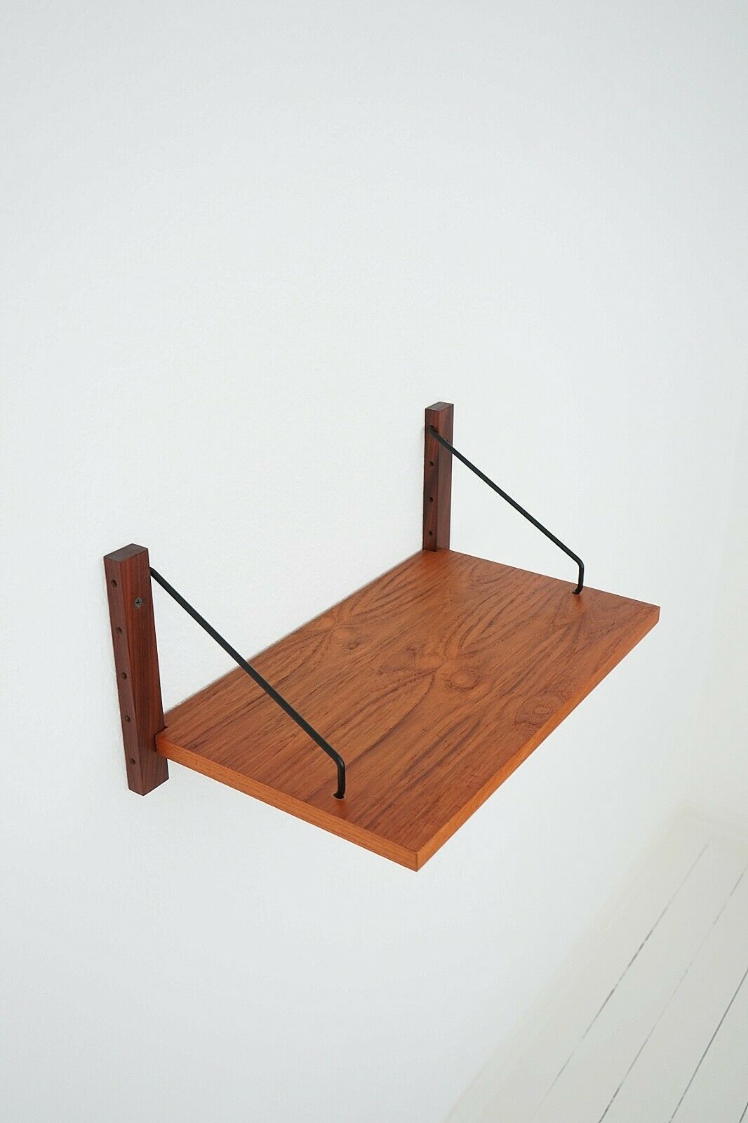 Small Royal System shelf by Poul Cadovius in teak