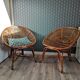 Paire de fauteuils coquille en osier