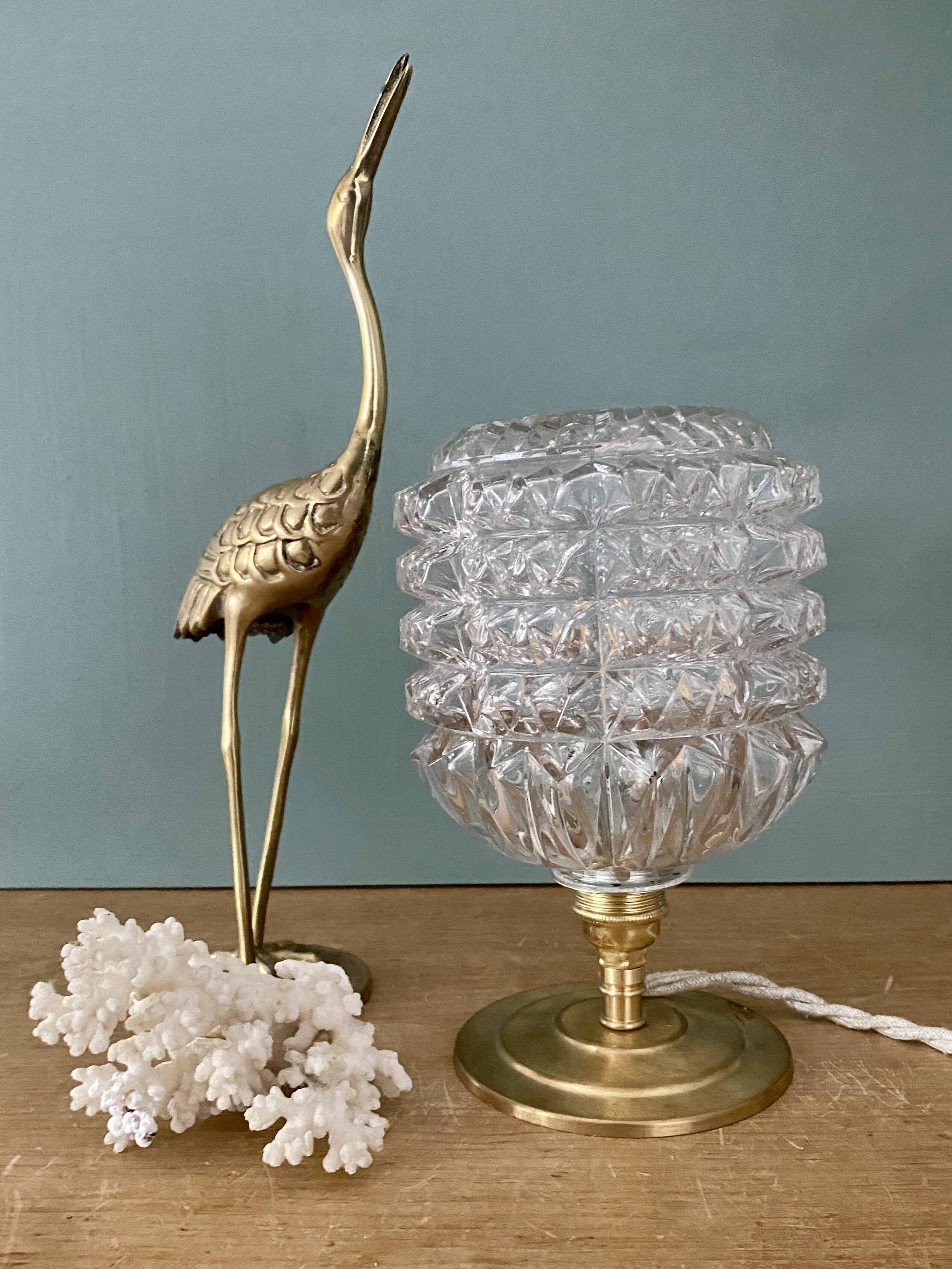 Vintage globe table lamp in molded and chiseled glass