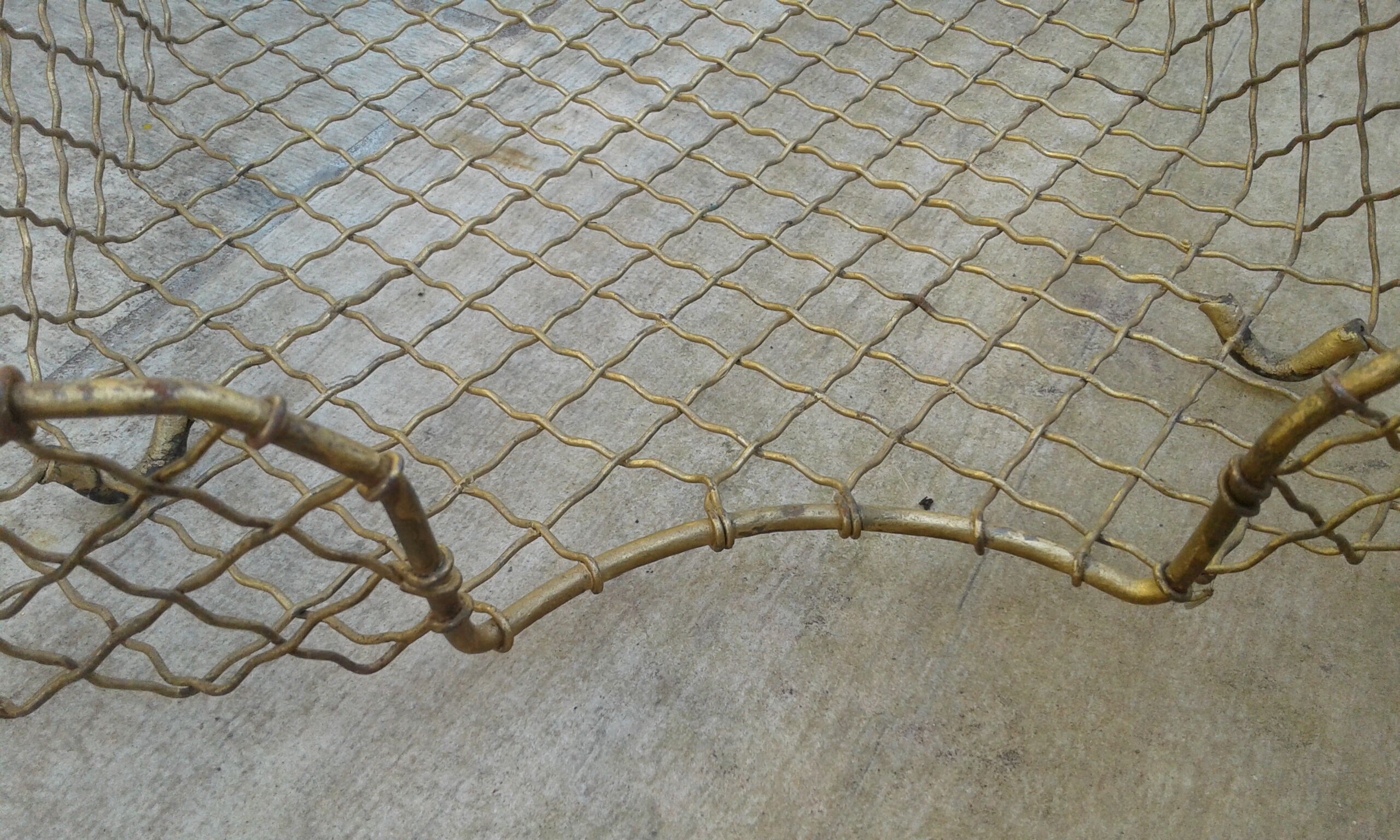 2 mail baskets 40/50