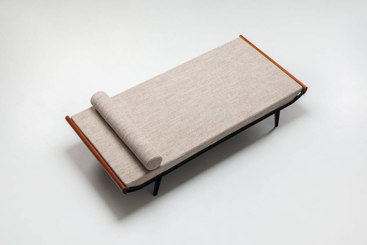 Dick Cordemeijer Cleopatra daybed for Auping in melange fabric The Netherlands 1954
