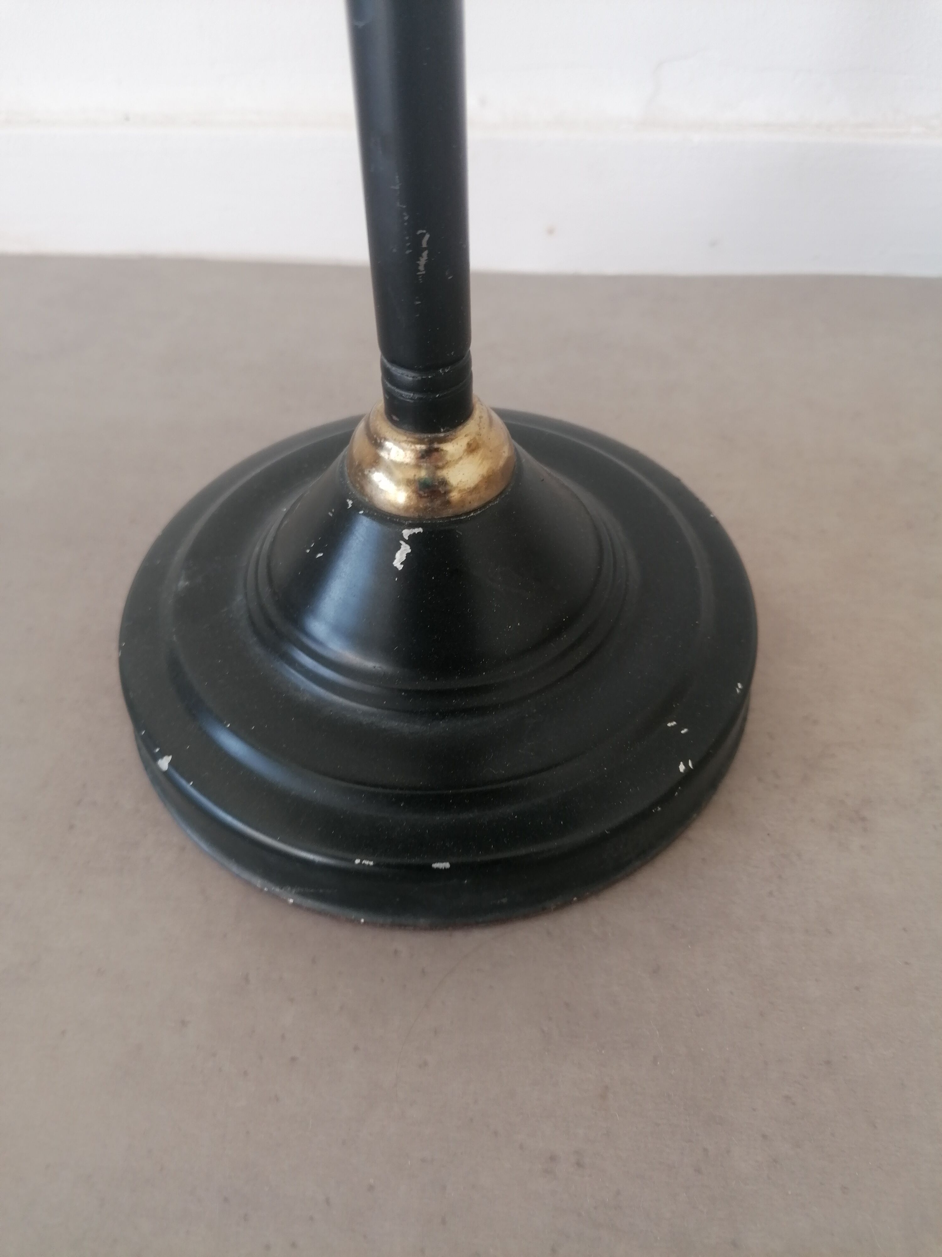 Old standing ashtray 50