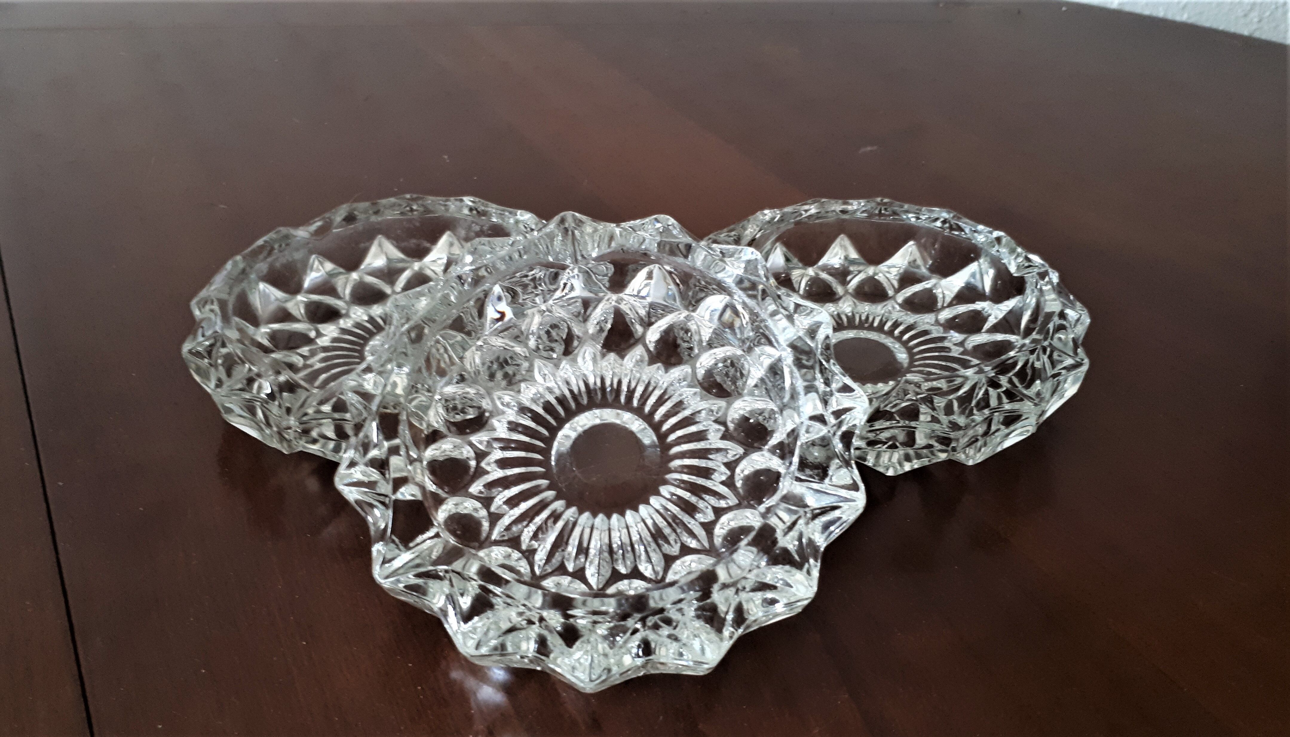 Glass ashtray, vintage collection chiseled