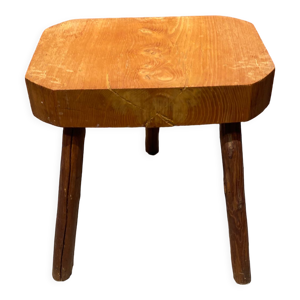 Tabouret tripode en bois