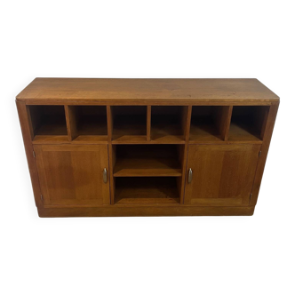 Post-war buffet/reconstruction era in oak, 1940s/50s.