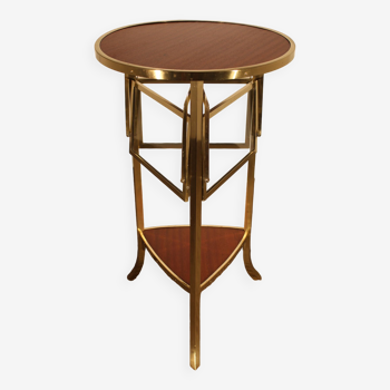 Pedestal table serving Tripode