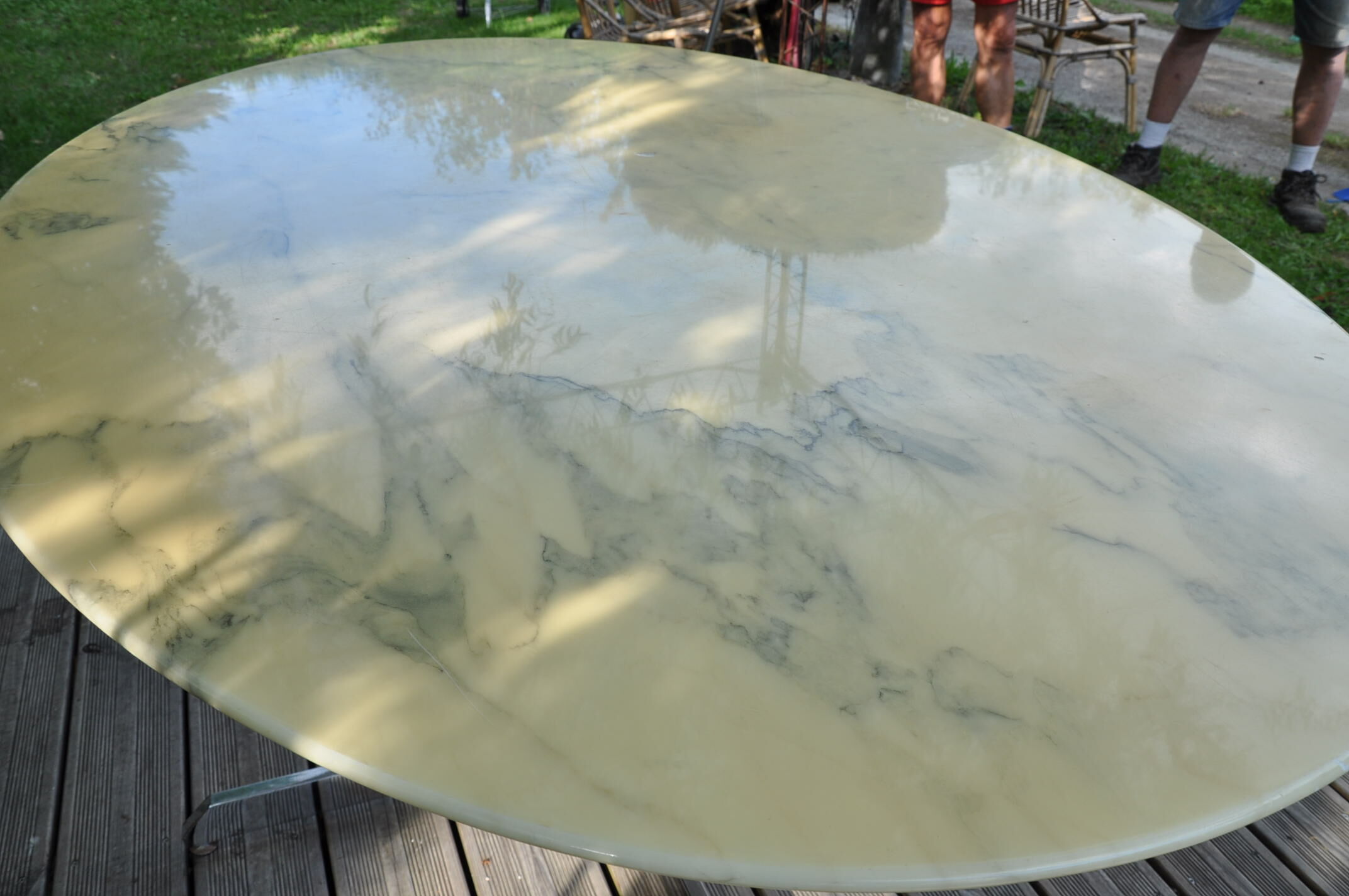 Meal table, oval, marble, 70