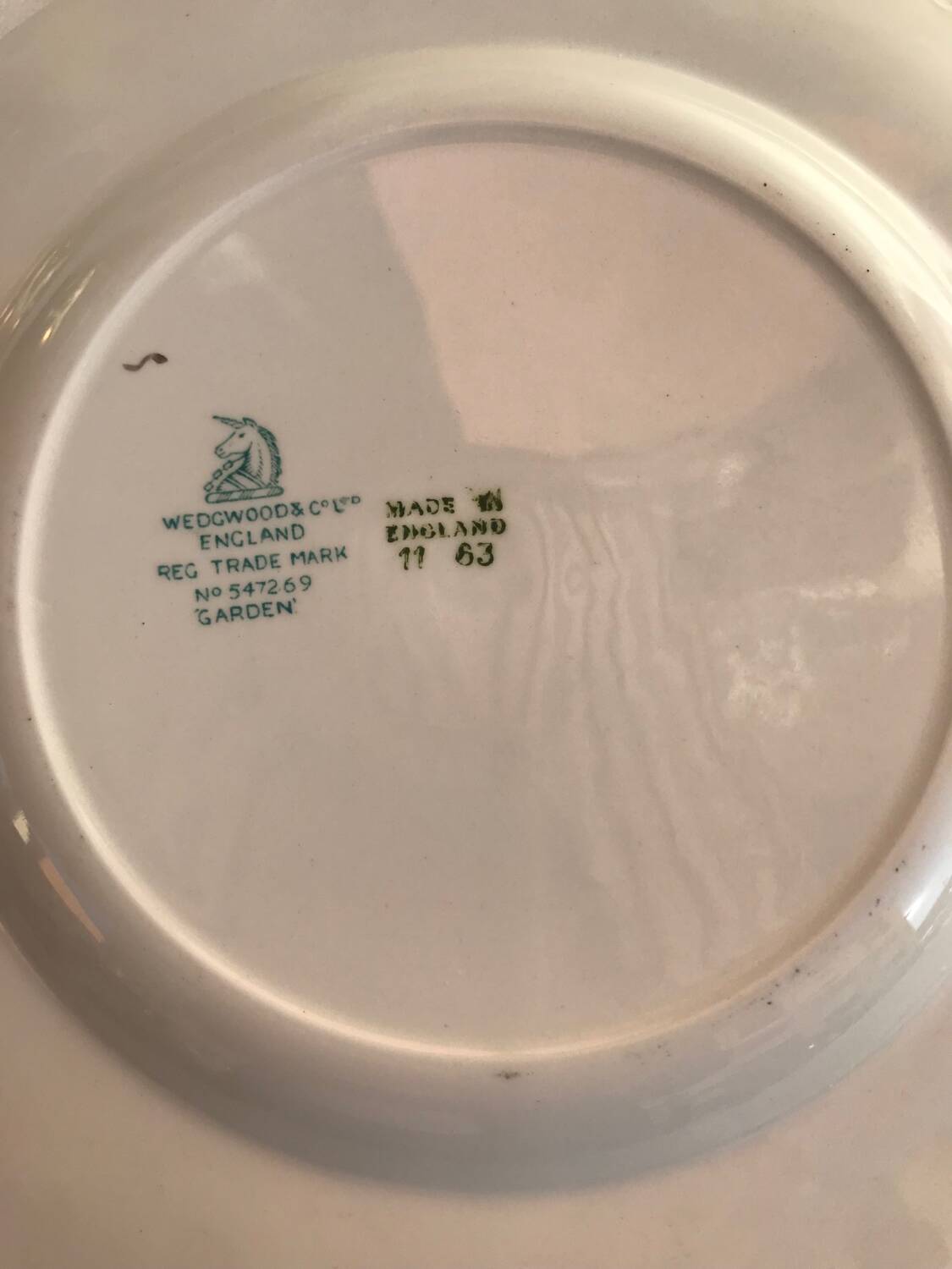 Set of 5 Wedgwood England plates