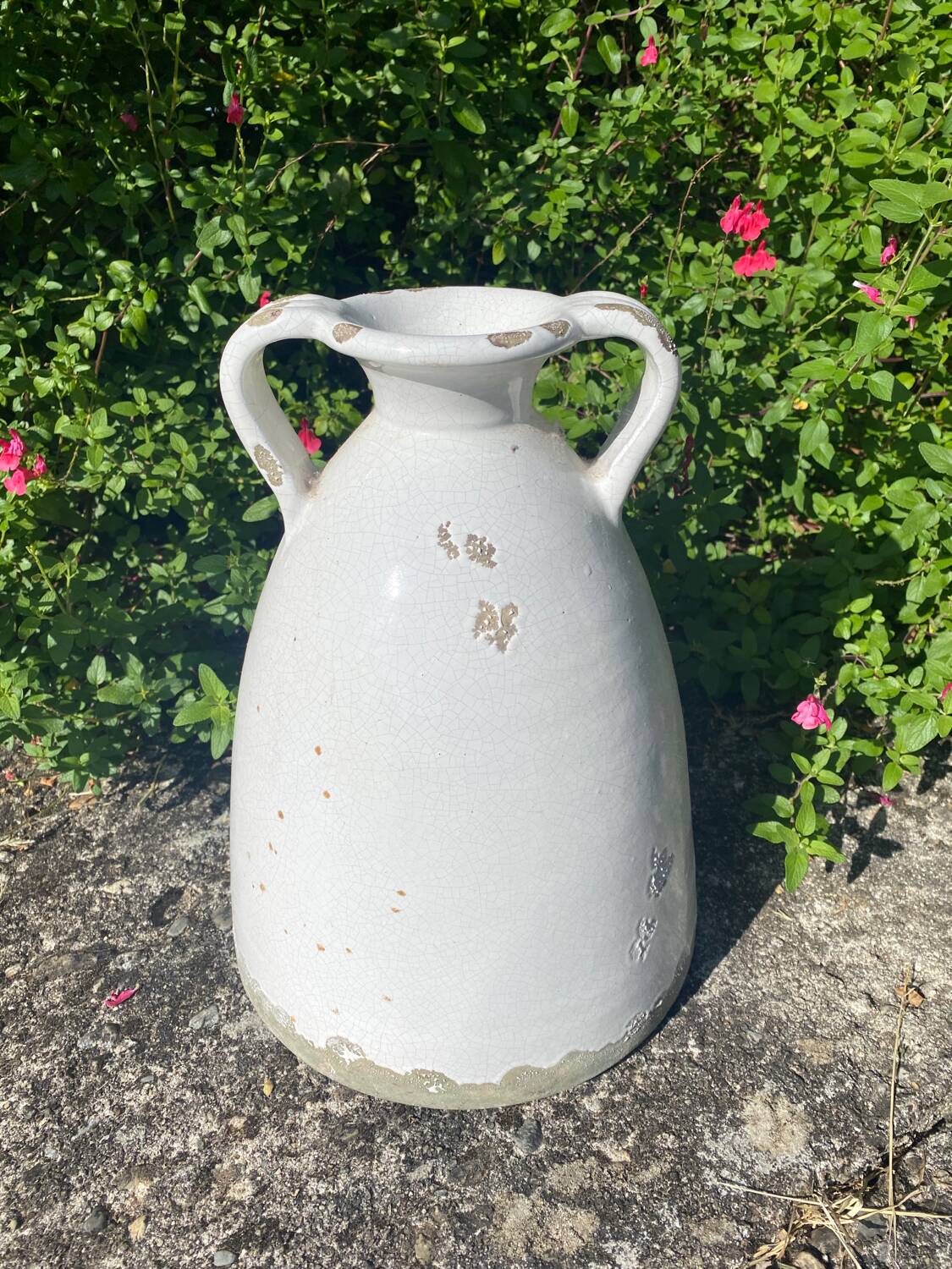 Enamelled concrete vase