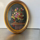 Peinture de la composition florale dans un cadre ovale en bois doré mesures 29 cm x 23 cm verre CONVEXE