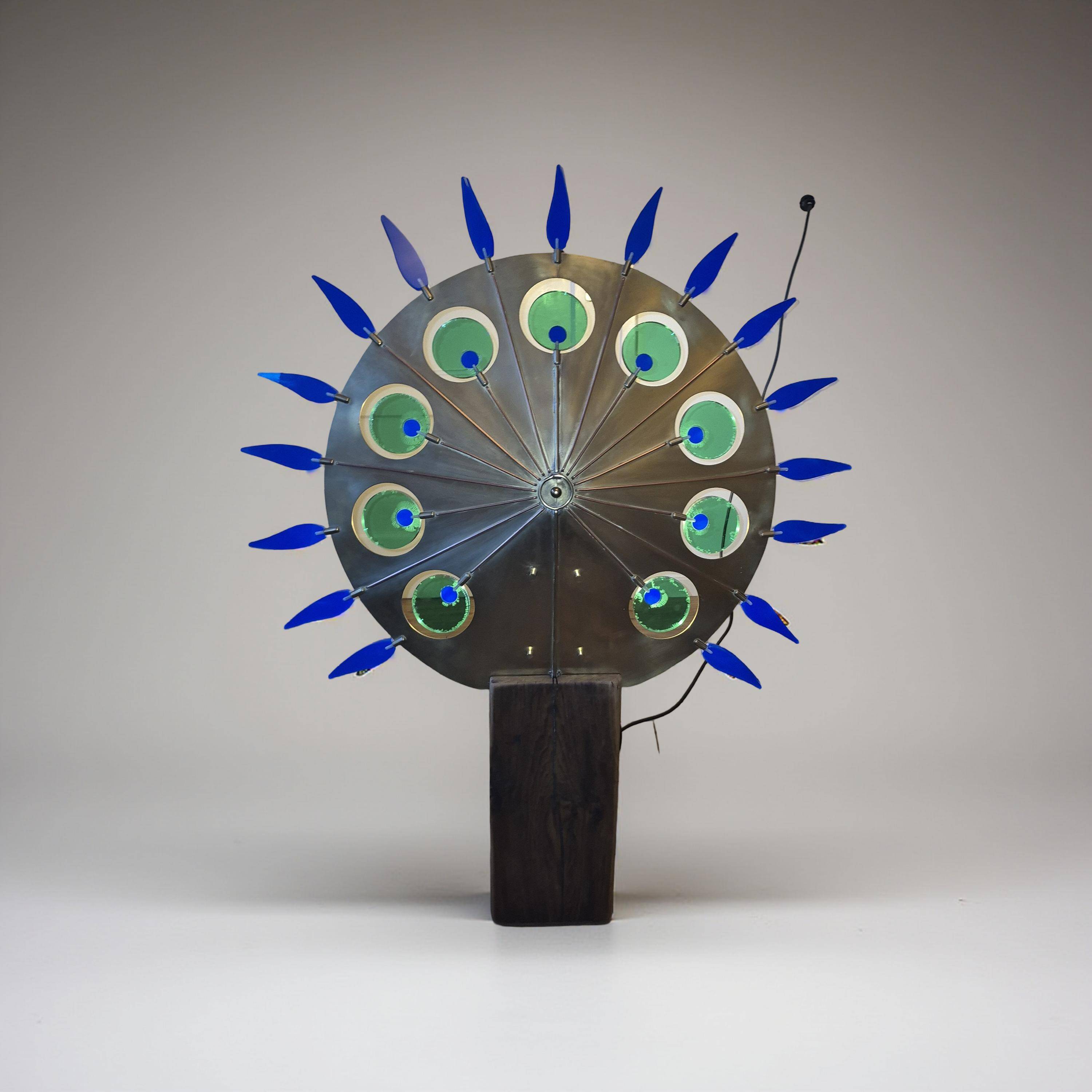 Lampadaire artisanal en laiton, chêne et plexiglas, Pays-Bas, années 1970