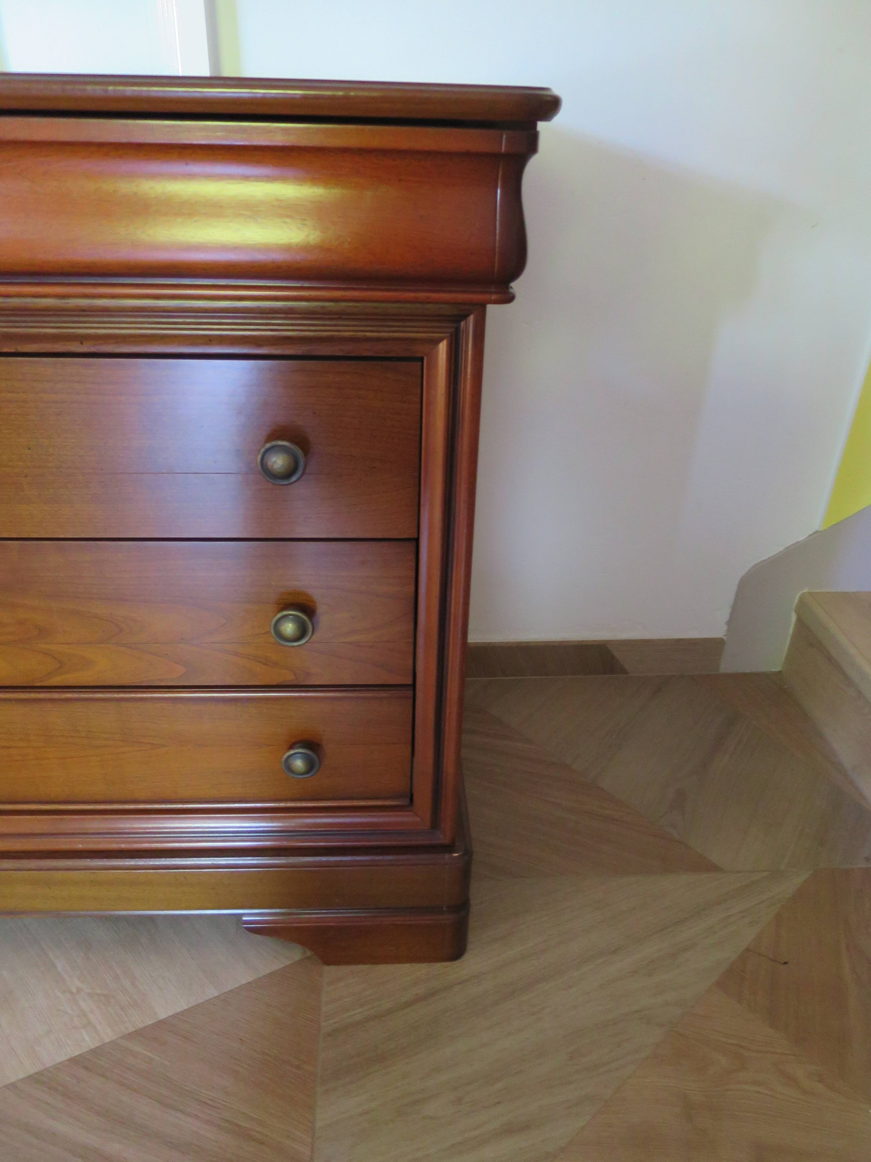 Louis Philippe chest of drawers with ogee - 4 drawers - 1 lock - cherry wood - 1980s